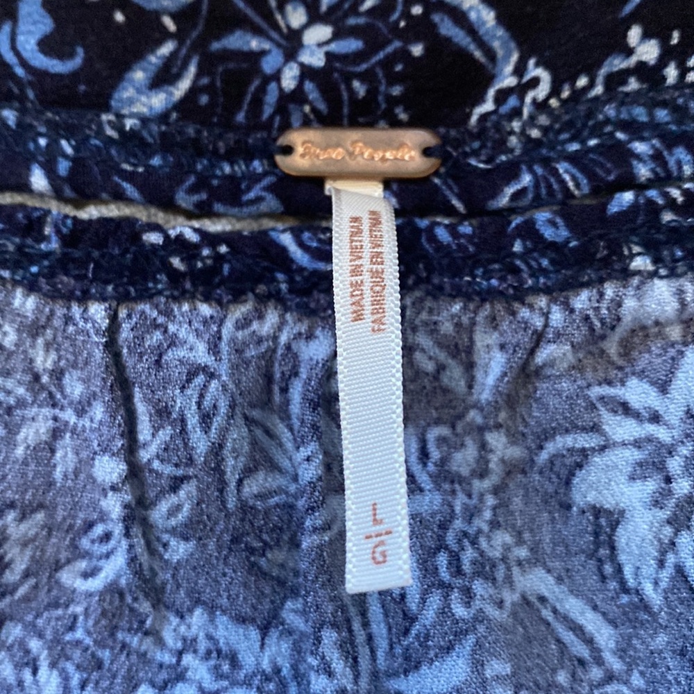 Free people top - Picture 2 of 2